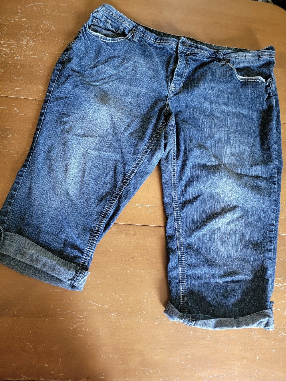 Royalty By YMI Blue Denim Capris Embroidered Pockets 22W